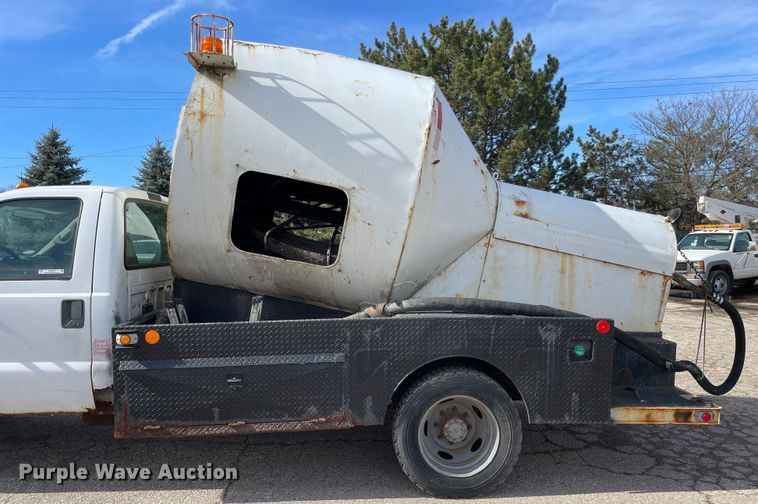 image for item OG9814 1999 Ford F550 Super Duty XLT sewer rodder truck