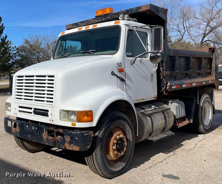 image for item OG9815 1996 International 8100 dump truck