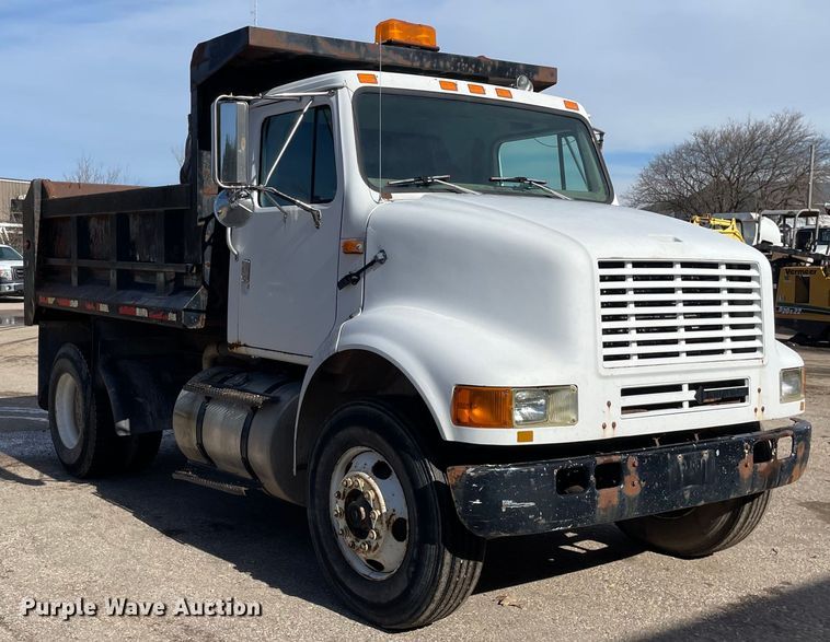 image for item OG9815 1996 International 8100 dump truck