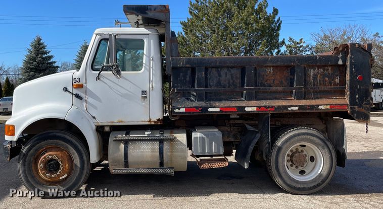 image for item OG9815 1996 International 8100 dump truck
