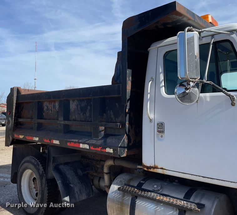 image for item OG9815 1996 International 8100 dump truck