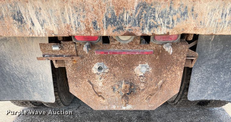 image for item OG9815 1996 International 8100 dump truck