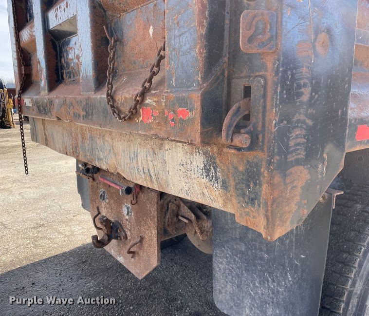 image for item OG9815 1996 International 8100 dump truck