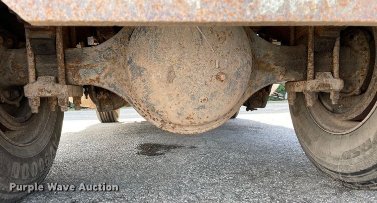 image for item OG9815 1996 International 8100 dump truck