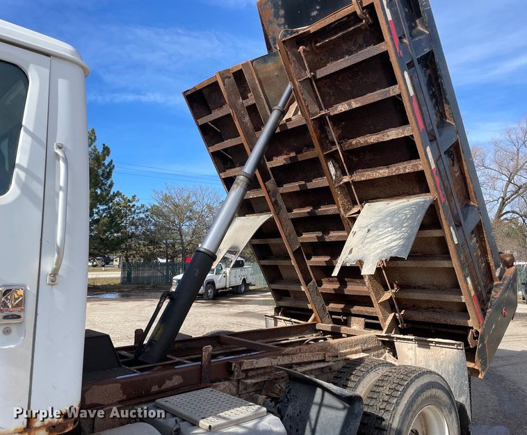 image for item OG9815 1996 International 8100 dump truck