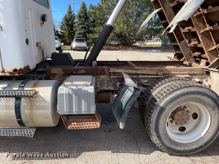 image for item OG9815 1996 International 8100 dump truck