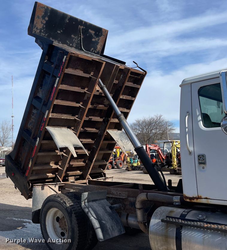 image for item OG9815 1996 International 8100 dump truck