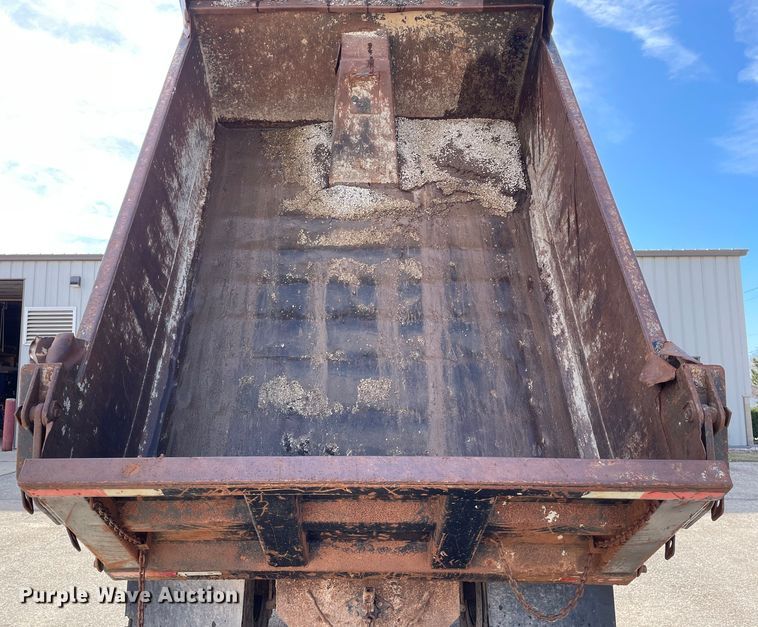 image for item OG9815 1996 International 8100 dump truck