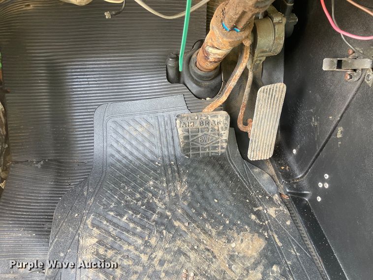 image for item OG9815 1996 International 8100 dump truck