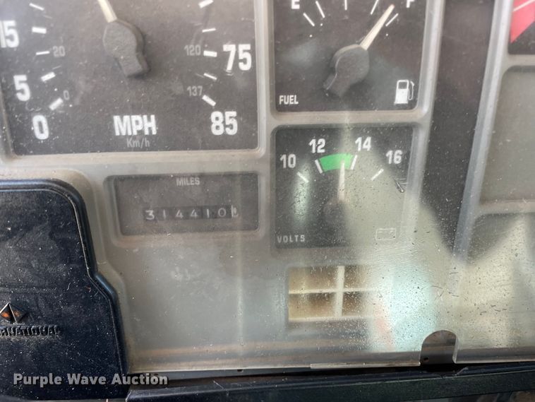 image for item OG9815 1996 International 8100 dump truck