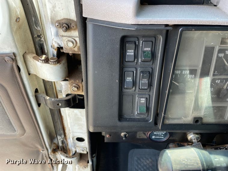 image for item OG9815 1996 International 8100 dump truck