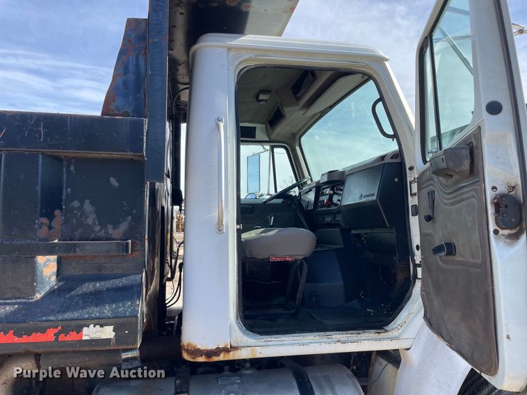 image for item OG9815 1996 International 8100 dump truck