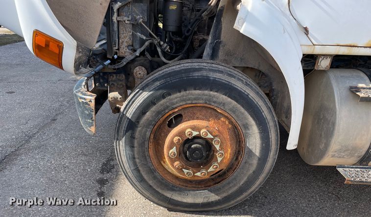 image for item OG9815 1996 International 8100 dump truck