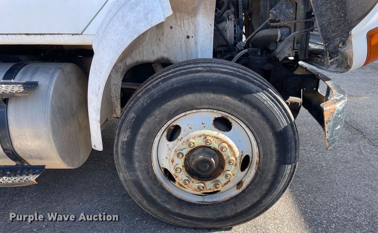 image for item OG9815 1996 International 8100 dump truck