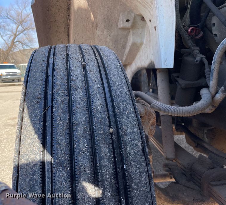 image for item OG9815 1996 International 8100 dump truck