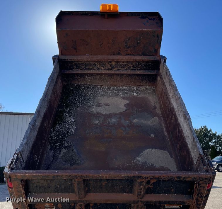 image for item OG9816 2003 Freightliner FL70 dump truck