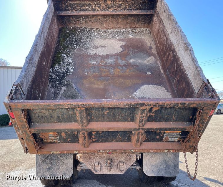 image for item OG9816 2003 Freightliner FL70 dump truck