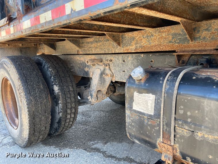 image for item OG9816 2003 Freightliner FL70 dump truck