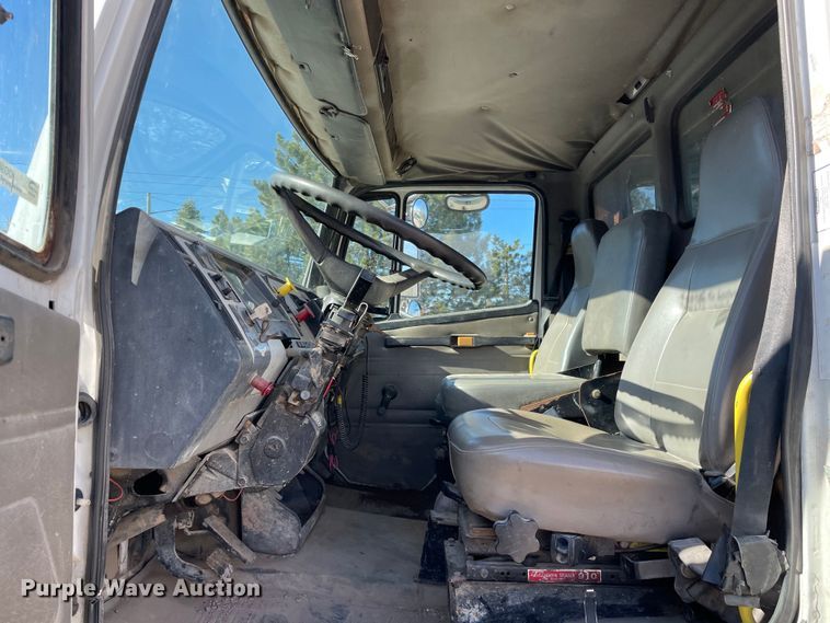 image for item OG9816 2003 Freightliner FL70 dump truck