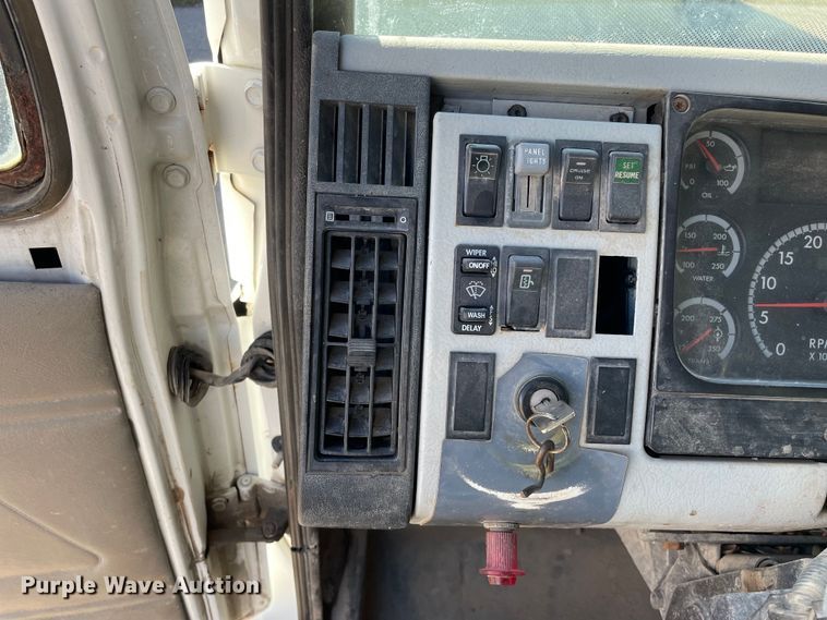 image for item OG9816 2003 Freightliner FL70 dump truck