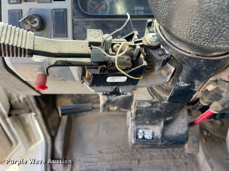 image for item OG9816 2003 Freightliner FL70 dump truck