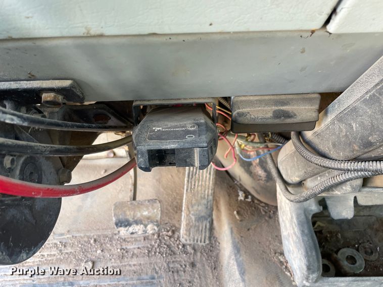 image for item OG9816 2003 Freightliner FL70 dump truck