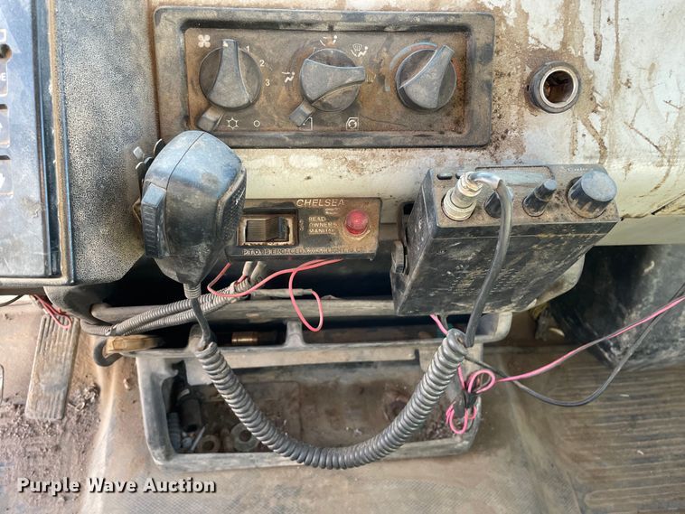 image for item OG9816 2003 Freightliner FL70 dump truck