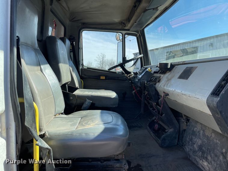 image for item OG9816 2003 Freightliner FL70 dump truck