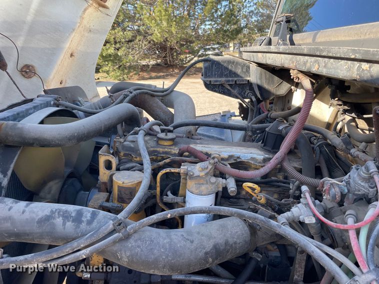 image for item OG9816 2003 Freightliner FL70 dump truck