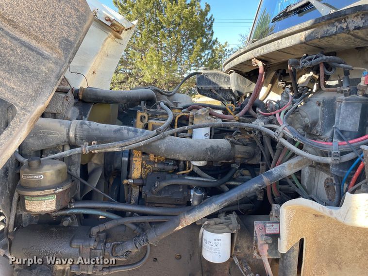 image for item OG9816 2003 Freightliner FL70 dump truck