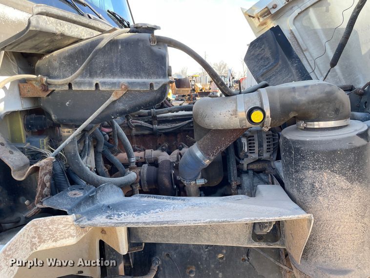 image for item OG9816 2003 Freightliner FL70 dump truck