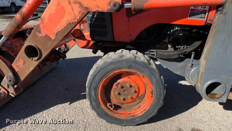 image for item OG9817 2013 Kubota  B26 backhoe