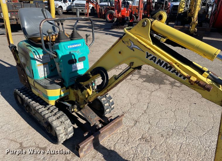 image for item OG9818 2011 Yanmar  SV08 mini excavator