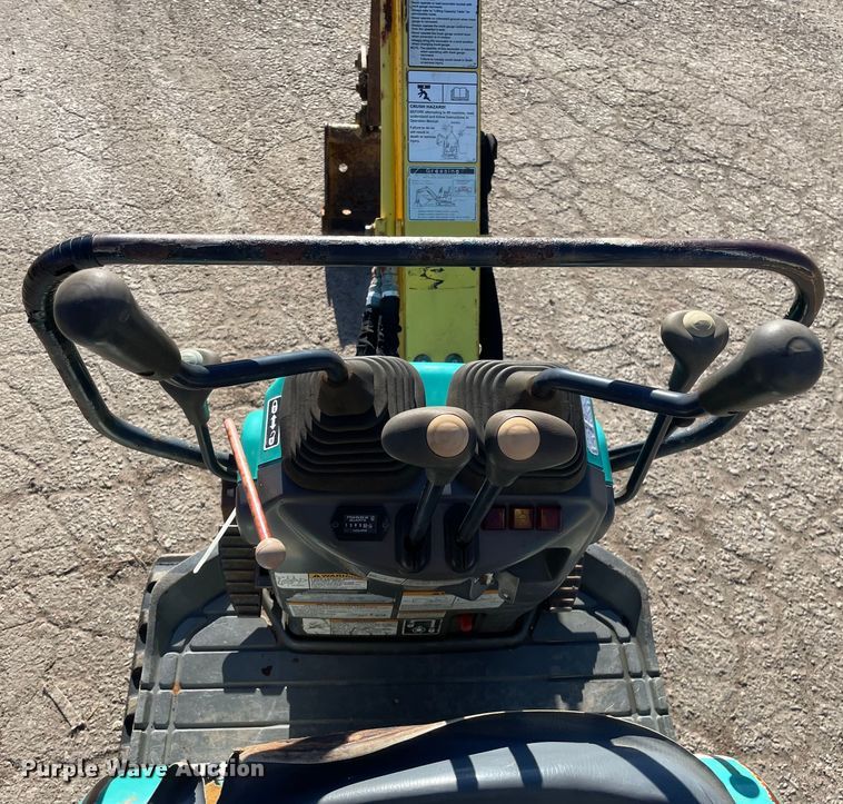 image for item OG9818 2011 Yanmar  SV08 mini excavator