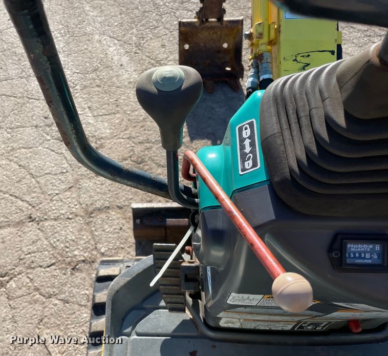 image for item OG9818 2011 Yanmar  SV08 mini excavator