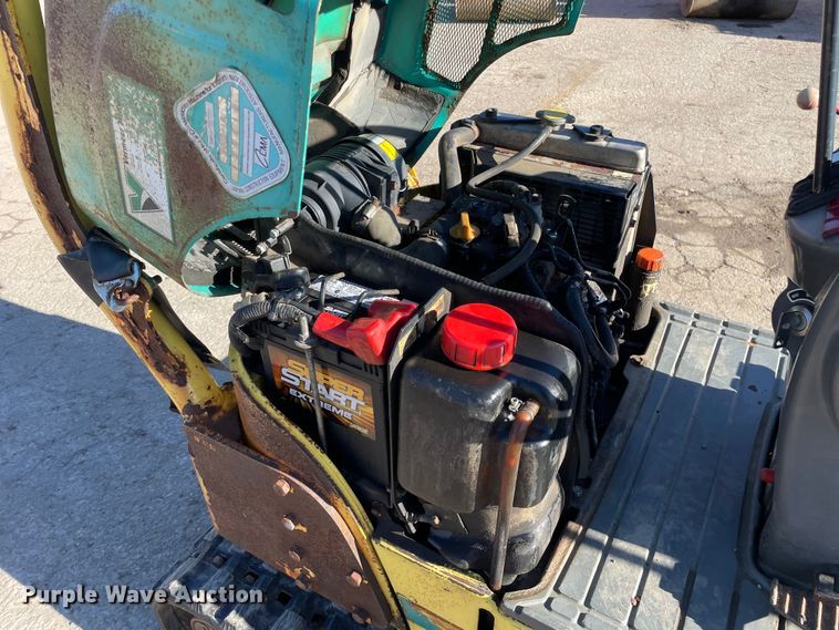 image for item OG9818 2011 Yanmar  SV08 mini excavator