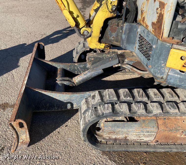 image for item OG9821 2012 Yanmar  Vi035 mini excavator