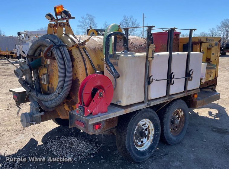 image for item OG9836 2011 Vermeer  LP555DT vacuum excavator