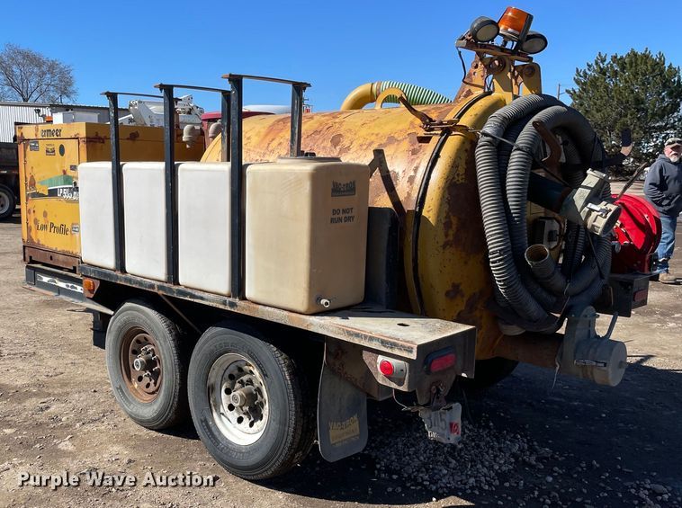 image for item OG9836 2011 Vermeer  LP555DT vacuum excavator