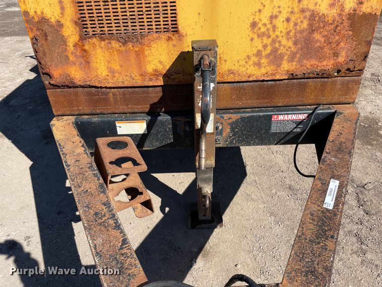 image for item OG9836 2011 Vermeer  LP555DT vacuum excavator