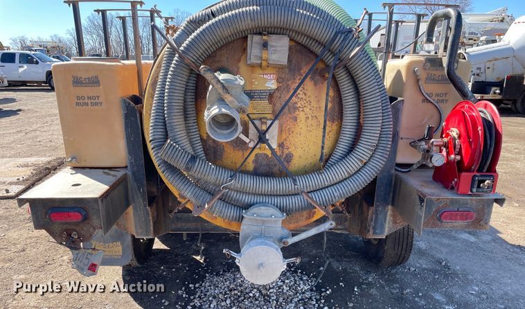 image for item OG9836 2011 Vermeer  LP555DT vacuum excavator