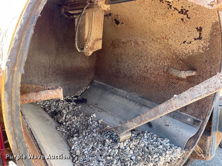 image for item OG9836 2011 Vermeer  LP555DT vacuum excavator