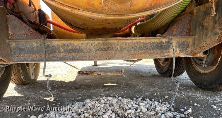 image for item OG9836 2011 Vermeer  LP555DT vacuum excavator