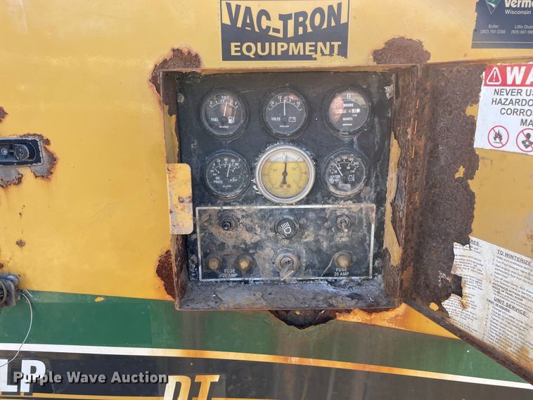 image for item OG9836 2011 Vermeer  LP555DT vacuum excavator