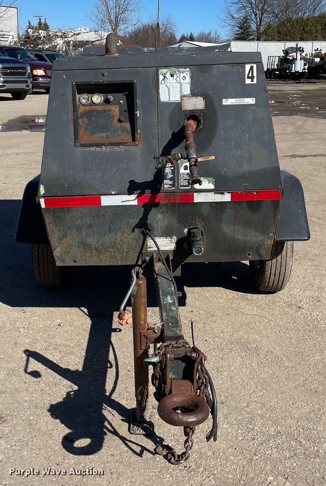 image for item OG9839 1999 Sullair 185DPQ JD air compressor