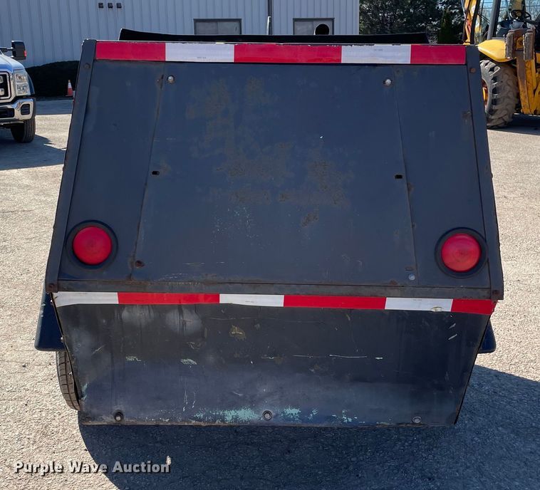 image for item OG9839 1999 Sullair 185DPQ JD air compressor