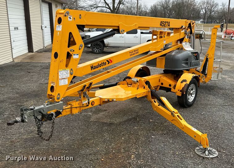 image for item OJ9536 2018 Haulotte 4527A boom lift