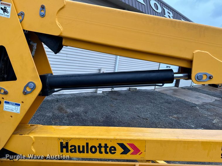 image for item OJ9536 2018 Haulotte 4527A boom lift
