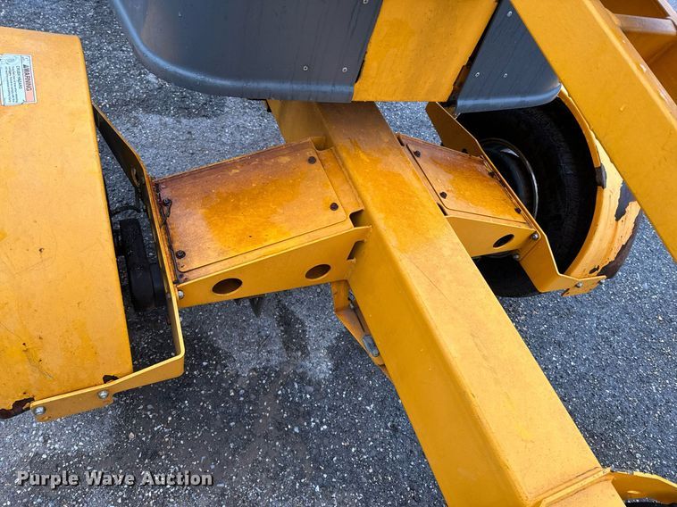 image for item OJ9536 2018 Haulotte 4527A boom lift