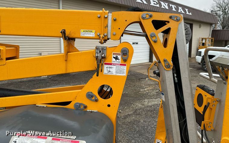 image for item OJ9536 2018 Haulotte 4527A boom lift